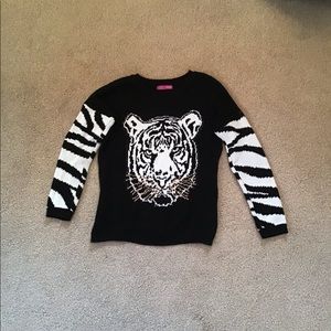 Aqua tiger striped sweater 8/10